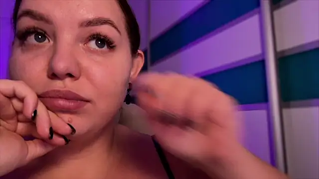 Snapshot of courteous_raspberrry chatting on 10-09-25, 12:38 courteous raspberrry online show from 10-09-25, 12:38