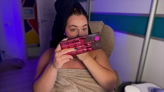 Snapshot of courteous_raspberrry chatting on 09-23-25, 12:56 courteous raspberrry online show from 09-23-25, 12:56