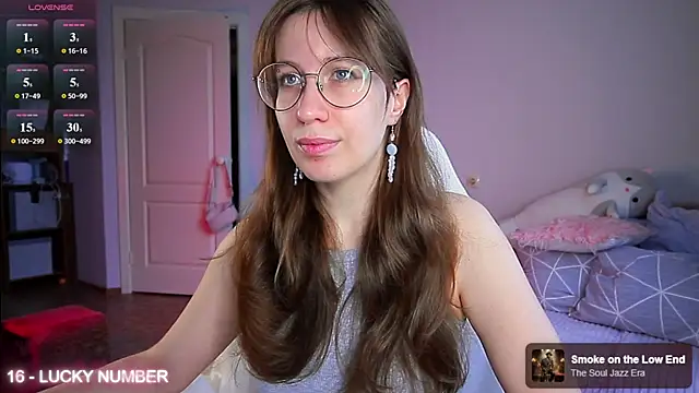 Snapshot of ms_allison_w chatting on 05-28-26, 10:00 ms allison w online show from 05-28-26, 10:00