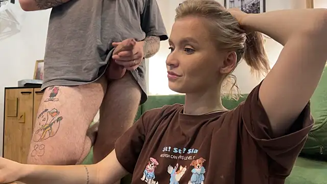 Adelovenick online show from 10-28-25, 07:13