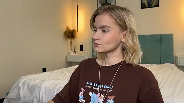 Adelovenick online show from 11-23-25, 08:13