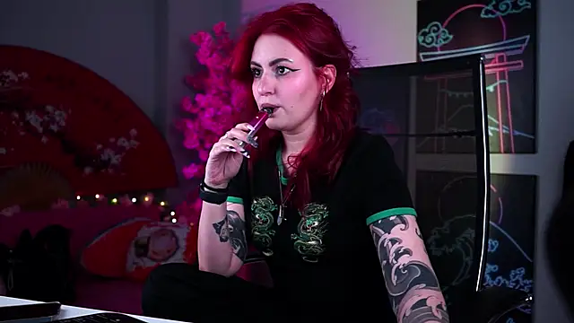 Lana  May online show from 05-10-26, 08:51