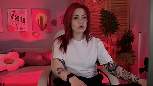 Lana  May online show from 04-18-26, 11:23