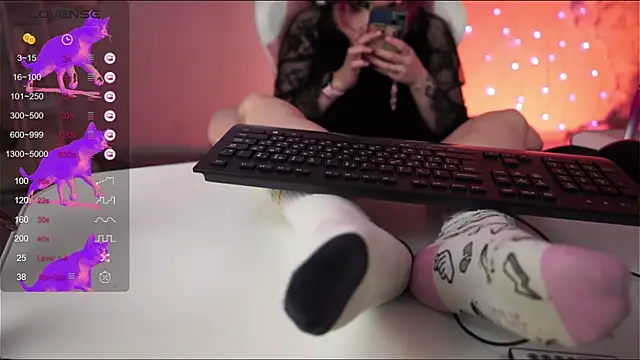 Lana  May online show from 03-22-25, 02:36