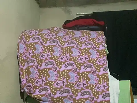 Snapshot of GaaTto chatting on 03-04-25, 01:34 GaaTto online show from 03-04-25, 01:34