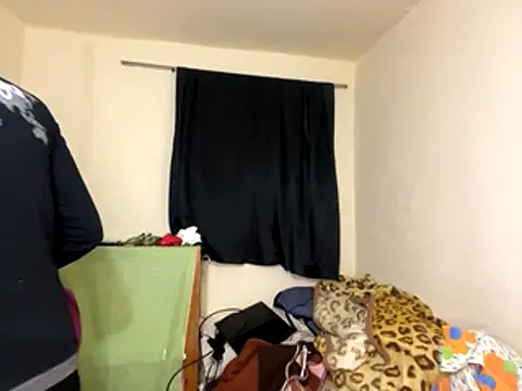 Snapshot of GaaTto chatting on 11-15-25, 02:04 GaaTto online show from 11-15-25, 02:04