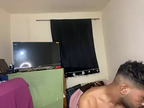 Snapshot of GaaTto chatting on 11-13-25, 04:33 GaaTto online show from 11-13-25, 04:33