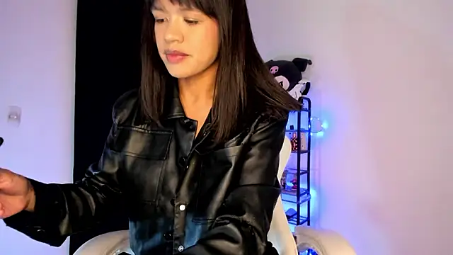 meganthompsonn22 online show from 02-23-26, 07:20