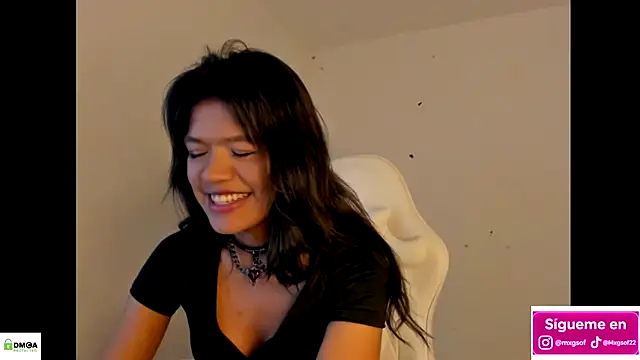 meganthompsonn22 online show from 11-17-25, 12:09