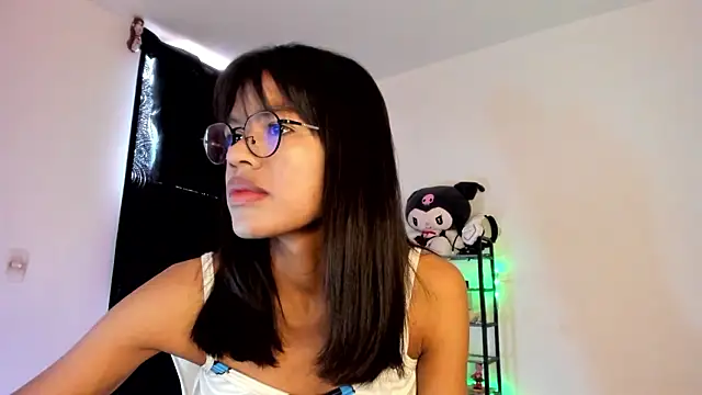 meganthompsonn22 online show from 03-13-26, 01:16