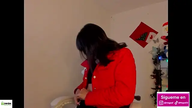 meganthompsonn22 online show from 11-29-25, 05:57