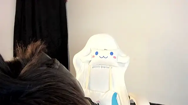 meganthompsonn22 online show from 04-10-26, 09:16