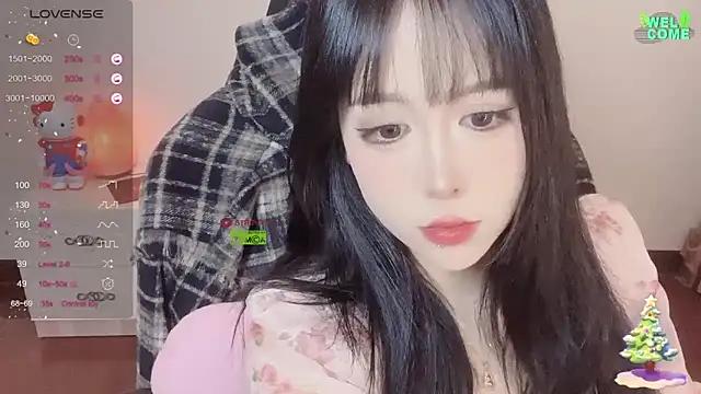 Naixue-520 online show from 02-17-25, 05:36