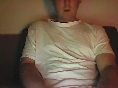 Snapshot of Sunnygun0 chatting on 03-04-25, 05:56 Sunnygun0 online show from 03-04-25, 05:56