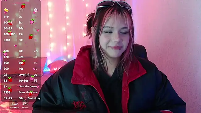 Snapshot of mixie_cute chatting on 01-07-25, 09:46 mixie cute online show from 01-07-25, 09:46