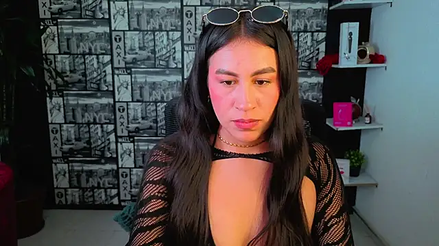 EmiGomez  online show from 06-22-26, 02:39