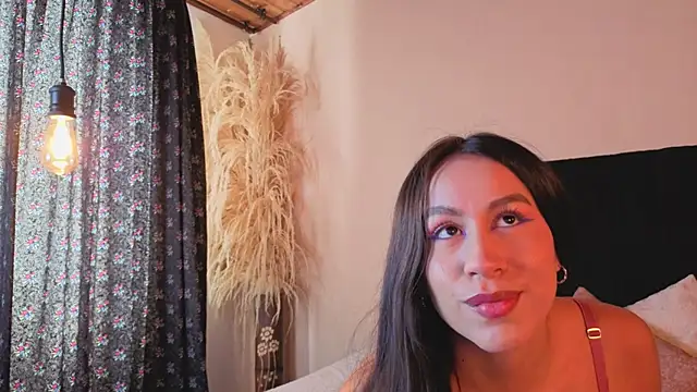 EmiGomez  online show from 10-09-25, 12:38