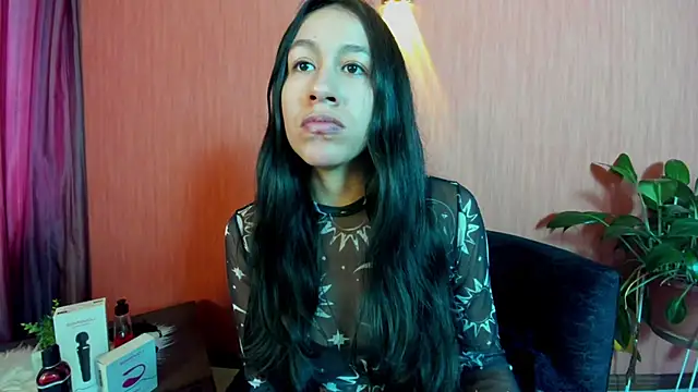 EmiGomez  online show from 05-11-26, 04:04