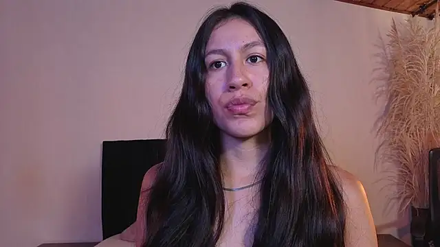 EmiGomez  online show from 04-30-26, 02:02