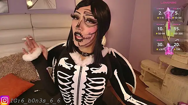 Snapshot of Effy_Corpse chatting on 10-08-25, 05:20 Effy Corpse online show from 10-08-25, 05:20