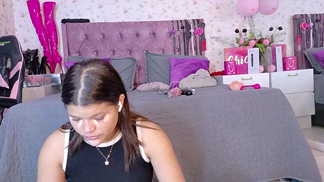 AvrillThomas online show from 03-08-26, 02:42