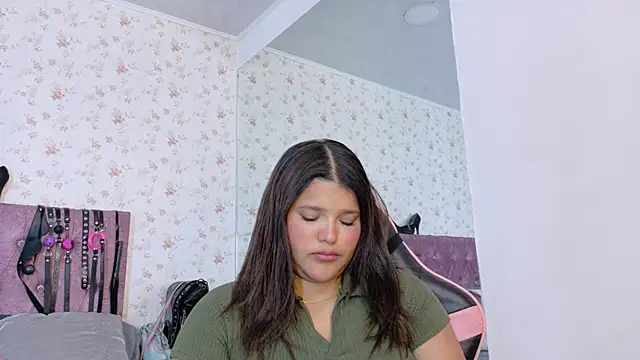 AvrillThomas online show from 10-05-25, 02:19