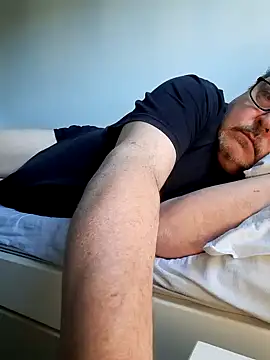 Snapshot of bluangelo chatting on 03-16-25, 03:39 bluangelo online show from 03-16-25, 03:39