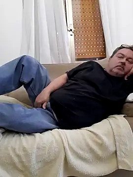 Snapshot of bluangelo chatting on 03-17-25, 01:18 bluangelo online show from 03-17-25, 01:18