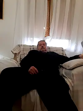 Snapshot of bluangelo chatting on 03-07-25, 10:46 bluangelo online show from 03-07-25, 10:46