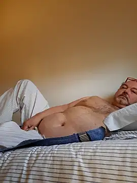 Snapshot of bluangelo chatting on 02-11-26, 01:44 bluangelo online show from 02-11-26, 01:44