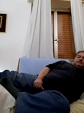 Snapshot of bluangelo chatting on 03-14-25, 09:00 bluangelo online show from 03-14-25, 09:00