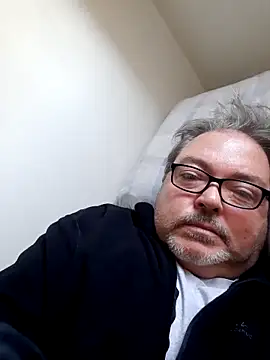 Snapshot of bluangelo chatting on 01-12-25, 01:58 bluangelo online show from 01-12-25, 01:58