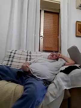 Snapshot of bluangelo chatting on 03-04-25, 03:15 bluangelo online show from 03-04-25, 03:15