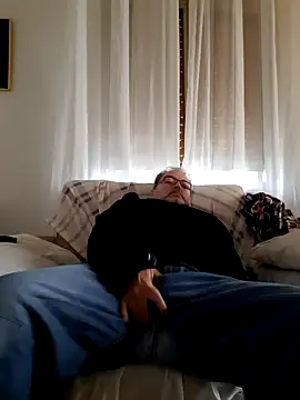 Snapshot of bluangelo chatting on 03-11-25, 07:57 bluangelo online show from 03-11-25, 07:57