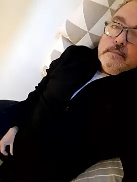 Snapshot of bluangelo chatting on 01-14-26, 02:20 bluangelo online show from 01-14-26, 02:20