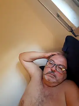 Snapshot of bluangelo chatting on 09-23-25, 12:23 bluangelo online show from 09-23-25, 12:23