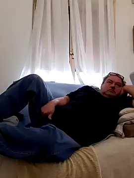 Snapshot of bluangelo chatting on 03-12-25, 12:36 bluangelo online show from 03-12-25, 12:36