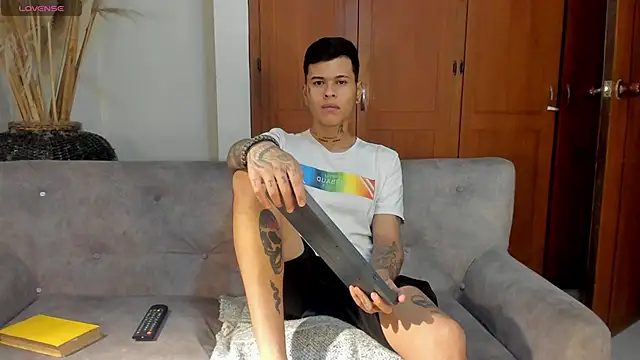 jamesinked  online show from 11-13-25, 01:31