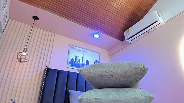 viiolett lee online show from 02-03-26, 07:52