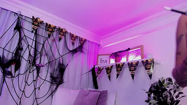 susyy7 online show from 10-30-25, 07:33