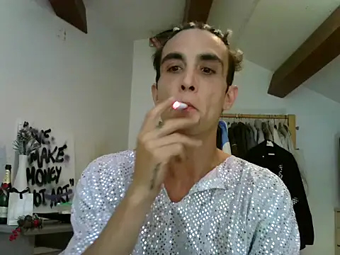 Snapshot of Lepetitmarcel chatting on 06-03-26, 02:33 Lepetitmarcel online show from 06-03-26, 02:33