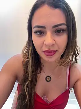Snapshot of carol_amorim chatting on 12-23-24, 10:23 carol amorim online show from 12-23-24, 10:23
