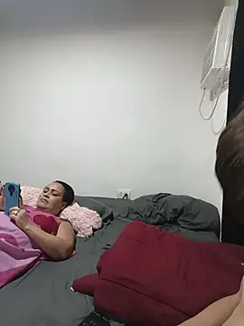 Milfvalesk online show from 05-04-26, 10:29