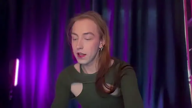 Avril Pearly  online show from 02-11-26, 10:59