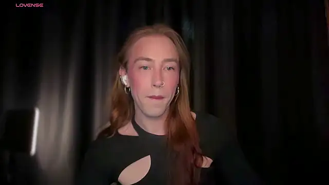 Avril Pearly  online show from 06-12-26, 11:19
