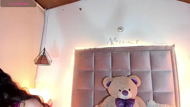 Snapshot of Melody_Ds chatting on 09-20-25, 04:28 Melody Ds online show from 09-20-25, 04:28