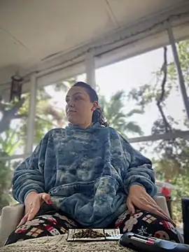 Snapshot of WASHDOWNTHEBUBBLES chatting on 12-13-24, 04:27 WASHDOWNTHEBUBBLES online show from 12-13-24, 04:27