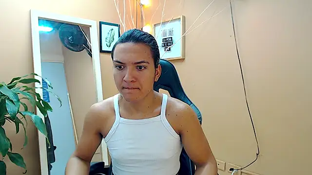 aslyhernandez 7 online show from 01-30-25, 11:33