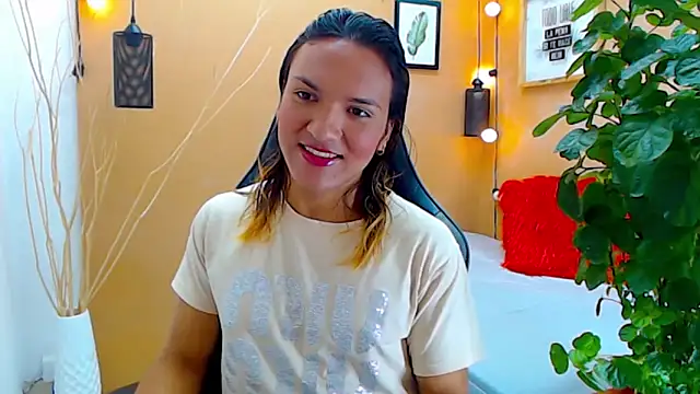 aslyhernandez 7 online show from 09-11-25, 12:05