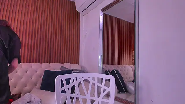 RosarioCruzz online show from 02-26-26, 04:51